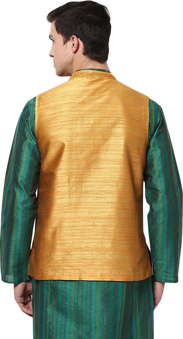 Yepme Sleeveless Solid Men's Jacket view 3