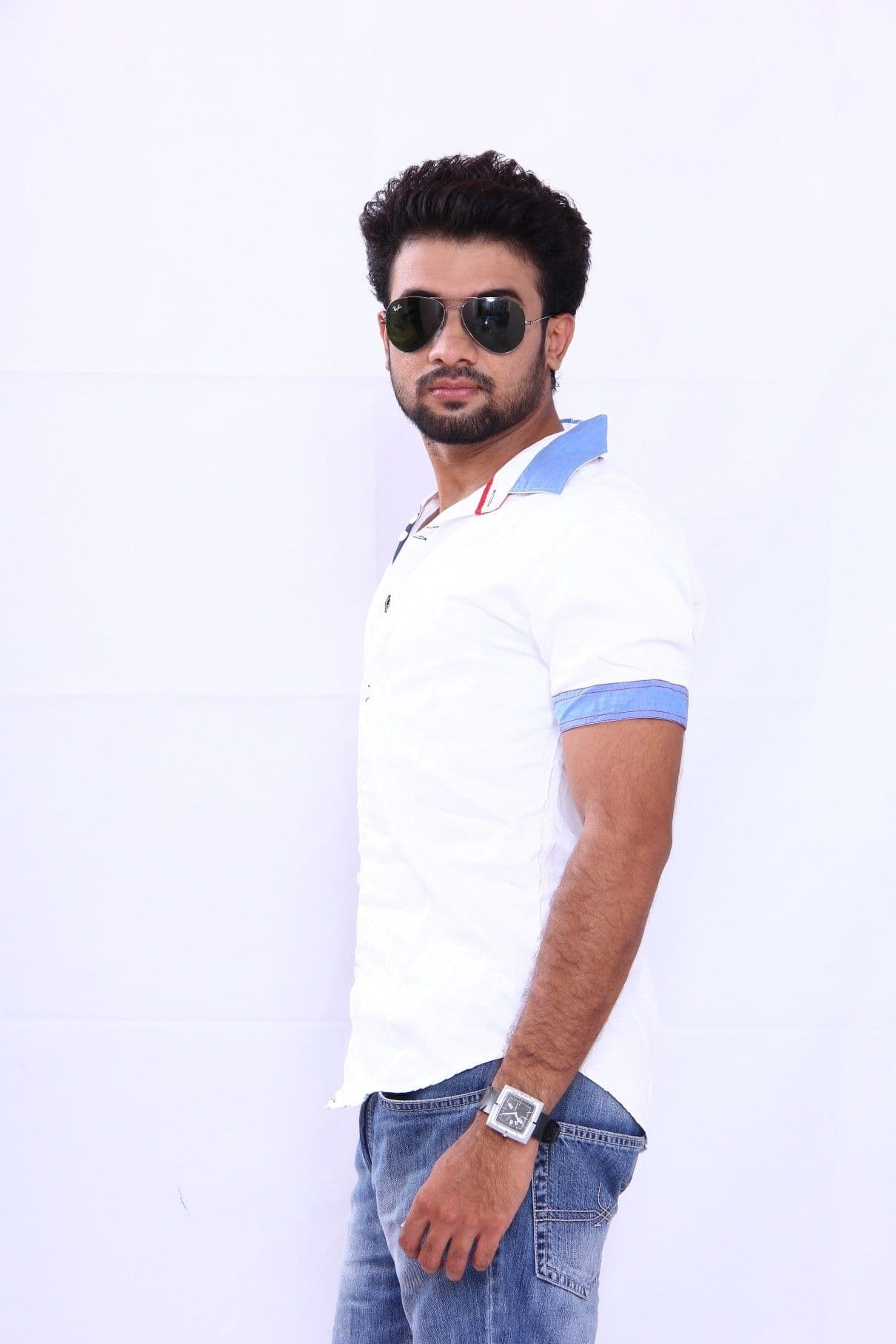 Bleu Men's Solid Casual Shirt view 3