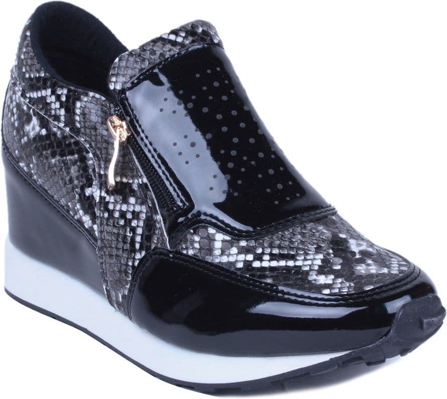 Steppings Running Shoes Casuals Shoes view 3