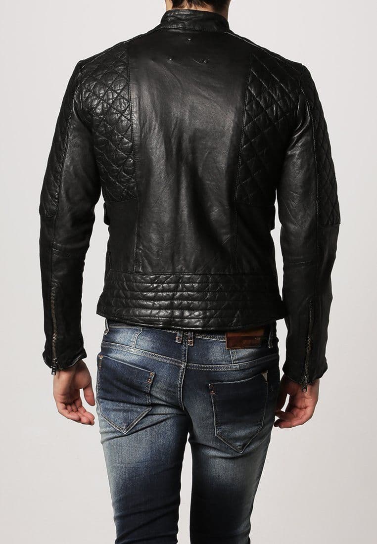 The Curve Full Sleeve Solid Men's Quilted Jacket view 3