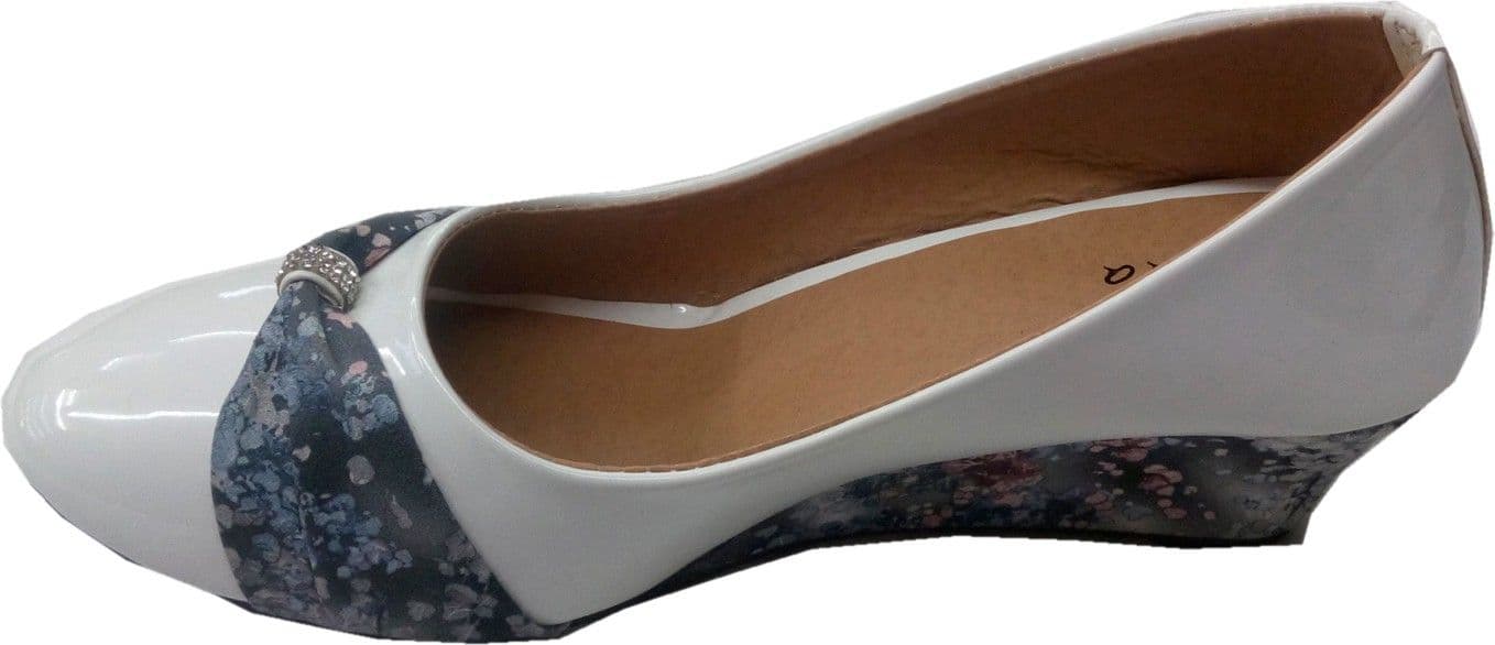 Karnavati Women Wedges view 3