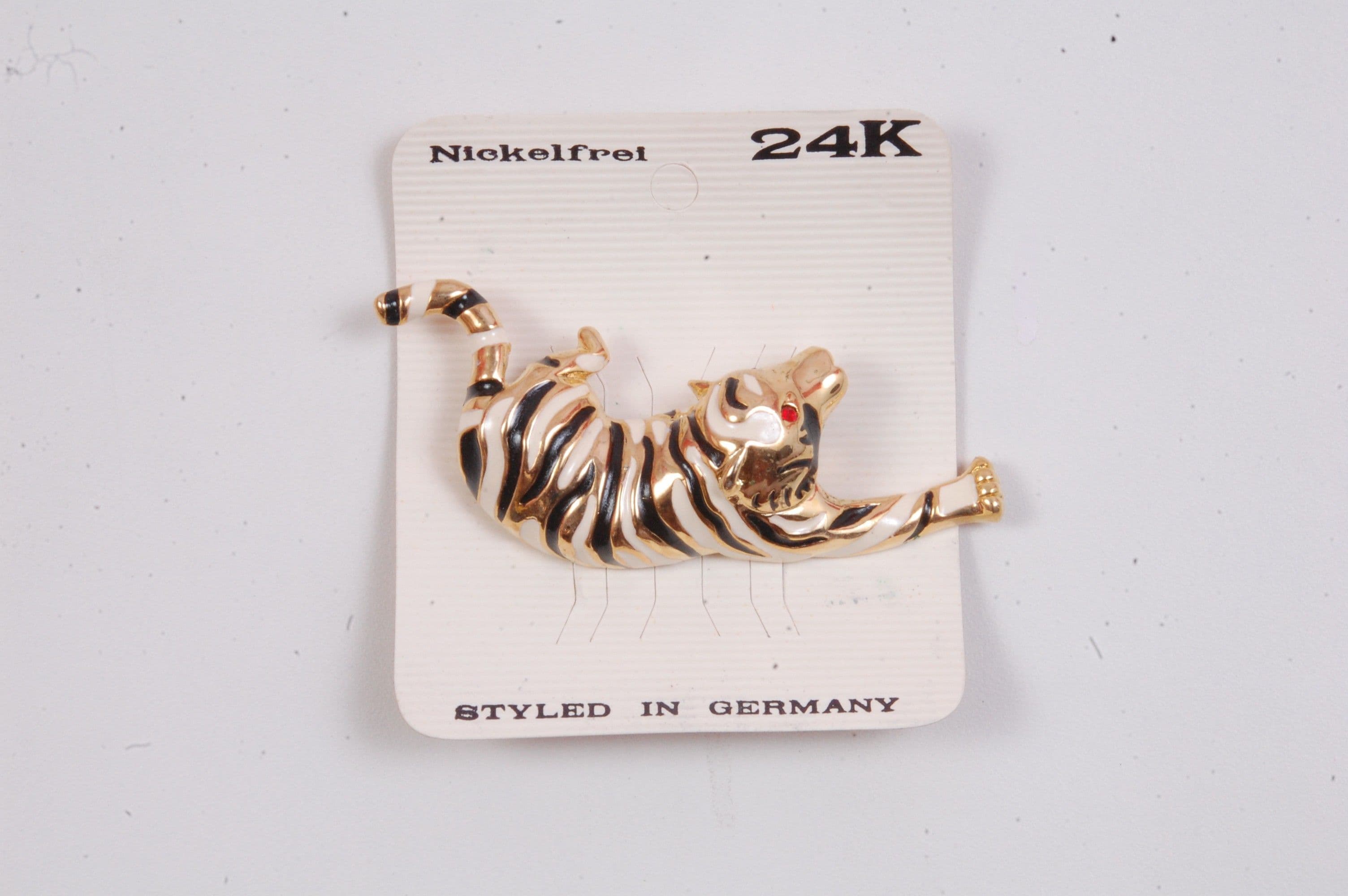 hbs saree pin animal Brooch