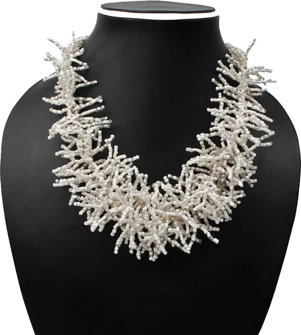 Joyeria Milan Rooted White Beads Resin Necklace