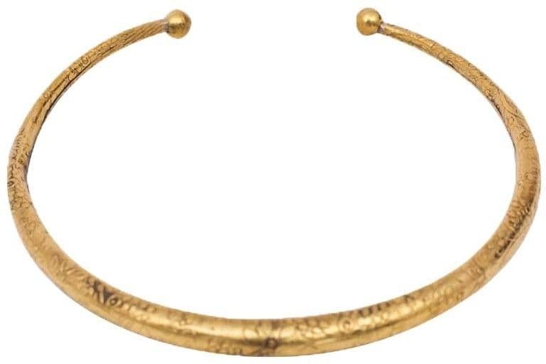 Fabulloso Alloy Choker