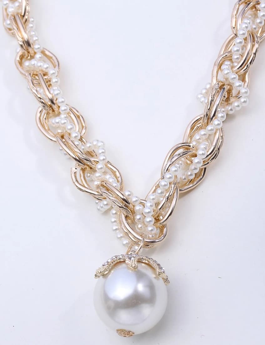 DSC Pearl Alloy Necklace