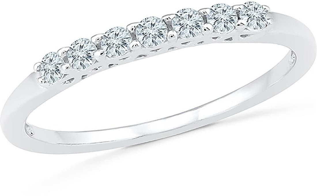 Radiant Bay Seven Stone White Gold Diamond 18 K Ring