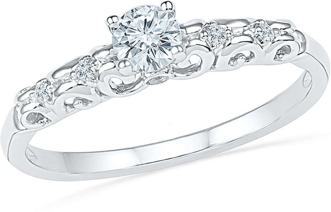 Radiant Bay Luxurious Solitaire White Gold Diamond 14 K Ring
